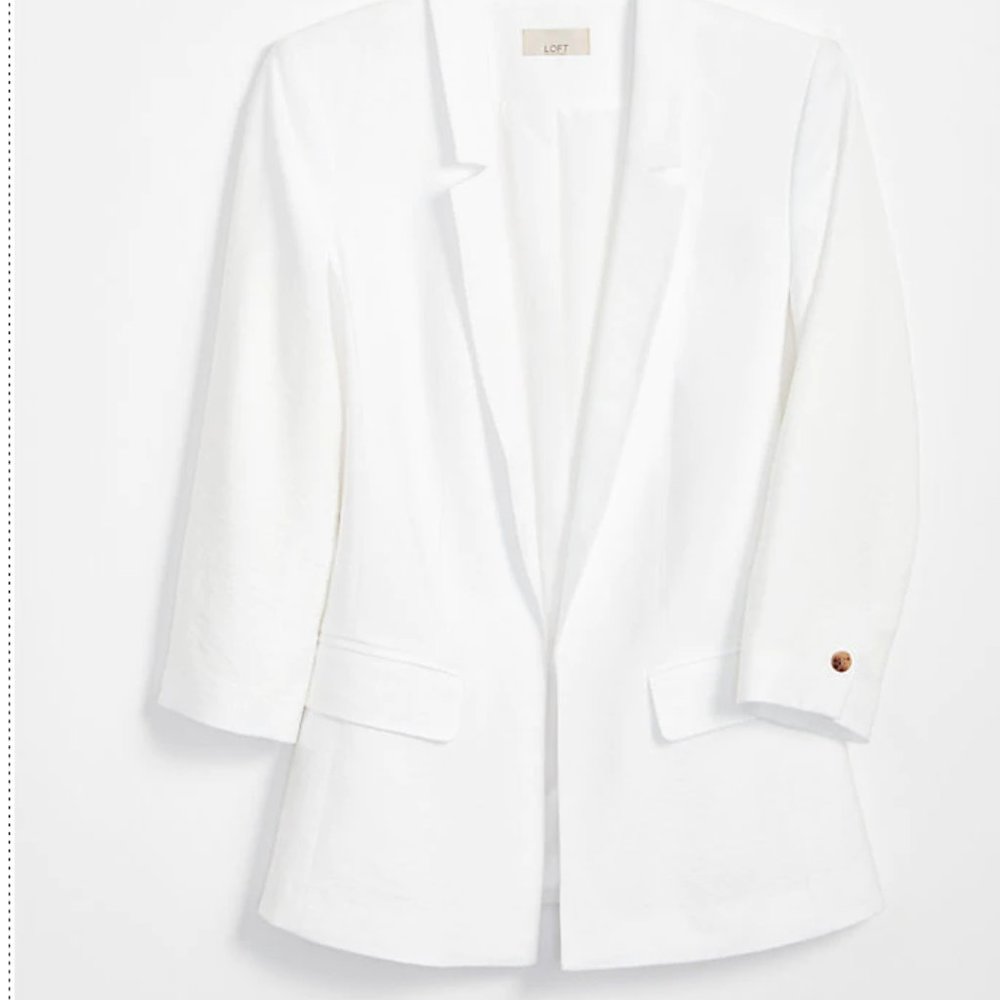 LAST CHANCE! NWT White LOFT Blazer